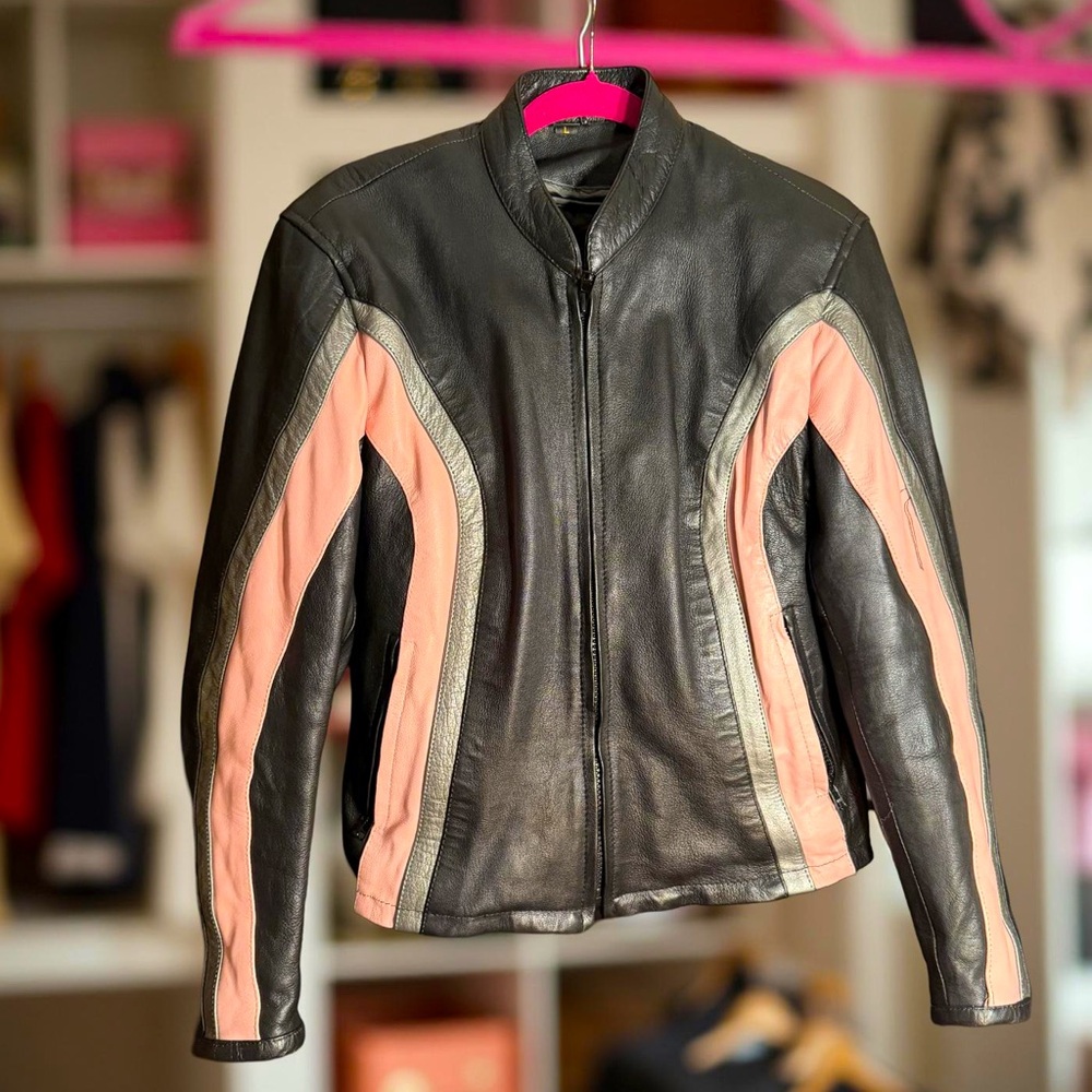 Hot Leathers 🔥 NWOT Size L Gothic Women's Black & Pink Leather Bikercore Jacket